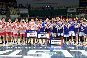 [현장리포트] “다른 분위기? 즐기면 되죠” 한·일 화합의 장이었던 2024~2025 WKBL 올스타전