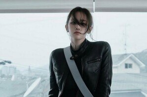 전종서, 팬티에 집착하나? 이번엔 팬티 스타킹 끌어올려 [DA★]
