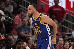 [NBA PO] 골든스테이트, ‘31점’ 커리 앞세워 하위시드 반란…오클라호마시티·클리블랜드·보스턴도 첫판 기선제압