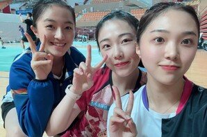 사상 첫 올림픽 女 복식 금메달리스트 정소영 감독, “대를 이어 라켓을 잡은 세 딸들이 대견하다”