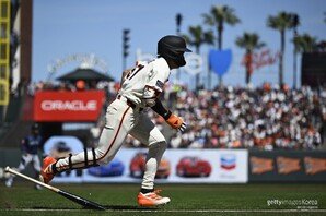 ‘2G 만에 무안타’ 이정후, 1볼넷-1득점 ‘SF 3-11 대패’