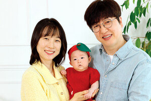 “유모차가 아니라 행복을 끄는 기분이에요”