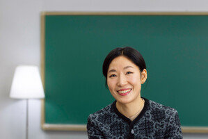 “모르는 어휘 나왔을 땐 사전 먼저 찾아보지 마세요”