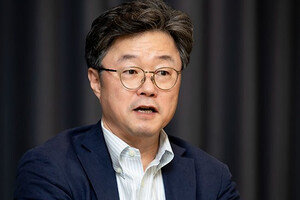 “李 외교정책, 바람은 부는데 <br>풍향계가 없다”