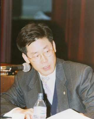 30대 변호사 시절의 이재명 대통령. 더불어민주당