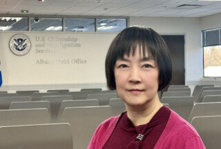 중국으로부터 인권탄압을 받고 미국으로 망명해 살아가는 반중 인사 제니퍼 쩡. 중국 붕괴설, 시진핑 권력 이상설 등 희망에 근거한 분석을 지속적으로 제기하고 있다. X 캡처