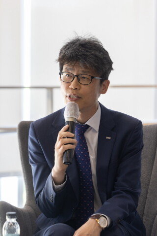 김강석 한국외대 아랍어과 교수가 ‘제14회 KWO 나지포럼’에서 이란 전쟁 후 벌어질 중동의 정세 변화에 대해 설명하고 있다. 홍태식 객원기자