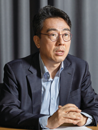 책 ‘배당투자 기적의 루틴’을 쓴 곽병열 리딩투자증권 리서치센터장. 조영철 기자 