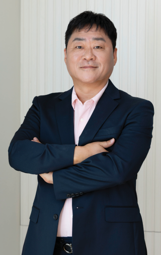 유튜브 채널 ‘국세청 아는형’에서 절세 비법을 강의하는 염지훈 세무사. 조영철 기자 