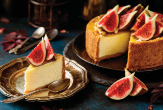 보기 좋은 모양으로 MZ세대에게 사랑받고 있는 무화과 케이크. GETTYIMAGES