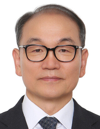 이윤현 남서울대 보건행정학과 교수. 