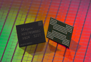 SK하이닉스의 321단 QLC 낸드플래시. SK하이닉스 제공