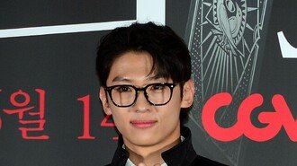 덱스, 유튜브 잠정 중단 선언…예능 넘어 배우로 [DA이슈]