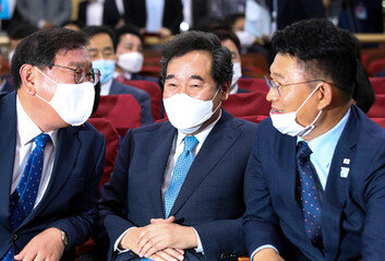 “北상황, 플로이드와 유사”北엔 러브콜, 美엔 쌍심지 켜는 민주당