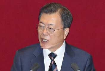文 “11월부터 단계적 일상회복 시작부동산 최고의 개혁과제”