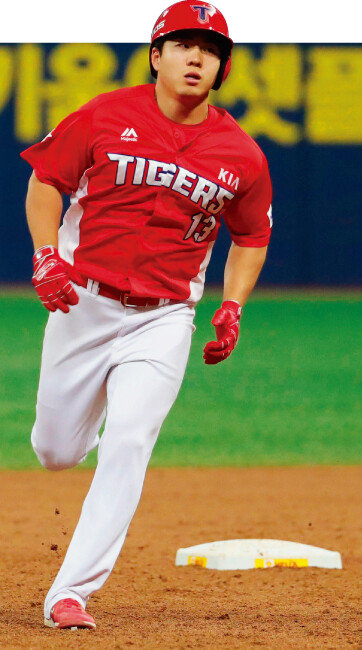 올해 한국 프로야구 신인상 수상 자격이 있는 선수 가운데 가장 좋은 기록을 유지하고 있는 KIA 타이거즈 이창진. [뉴시스]