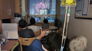 고통 중에 있었지만 괴롭기만 하지 않았고, 이별 앞에 있었지만 슬프기만 하지 않았다