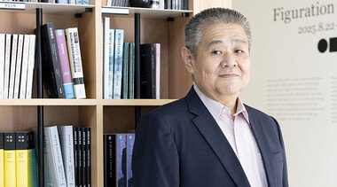 “다카이치 사나에 신임 日 총리, 극우라 단정할 순 없다”