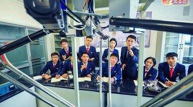 “북한 AI는 ‘생성형’보다 ‘목적형’, 결핍이 기술력 키웠다”