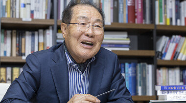 “4명으로 시작한 회사, 30년 만에 대기업 키운 비결은 ‘이순신 경청 리더십’”