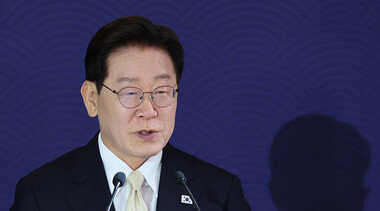 윤석열의 실패, 이재명의 착각…반복되는 오만의 역사