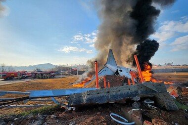 제주항공 여객기 무안공항 대참사… 사망 179명, 구조 2명 