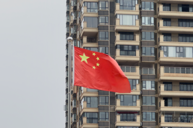 디플레이션에 빠진 중국 경제, 일본처럼 장기 불황 가능성