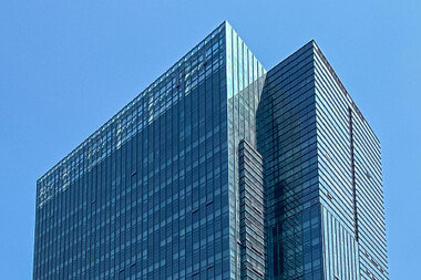 하이브, 아모레퍼시픽 사옥 서향이라 흉하다? <br>풍수적 진실은…