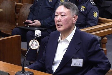 尹, ‘한덕수 재판 위증’ 1심 무죄… <br>법원 “기억 반한다고 보기 어려워”