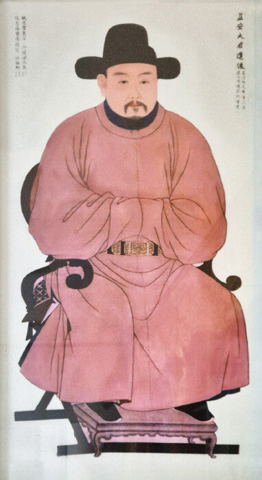 1월 21일 방문한 송동마을 주민 이세희 씨 집 거실에 걸려 있는 익안대군 초상화. [임경진 기자]