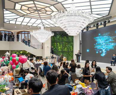 여성동아 창간 92주년 기념 ‘용기백배: 저출생 극복 바자회’ 성황리 ... 