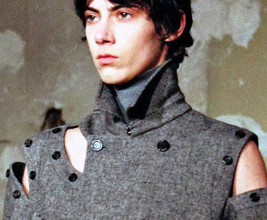 두 눈 사로잡는 스테이트먼트 아우터 