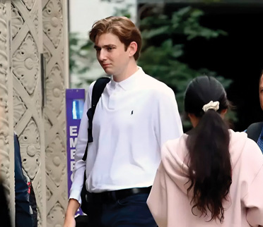 무신사부터 파리 오트쿠튀르까지··· 개성을 입는 재벌 2세들 