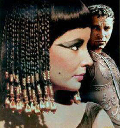 고대를 배경으로 한 영화는 대부분 정복 전쟁이 등장한다. 사진은 영화 ‘클레오파트라’의 한 장면. [동아DB]