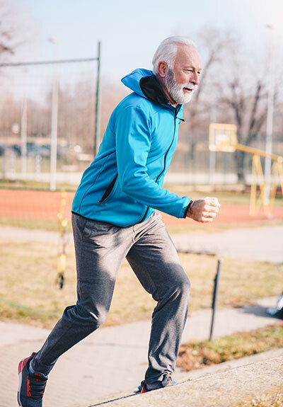 신체 나이가 젊은 ‘건강한 노인’이 늘어나면서 현재의 나이 시스템이 개인의 상태를 제대로 알려주는지에 대한 의문이 커지고 있다(사진 속 인물은 본문 내용과 관련 없음). Gettyimage