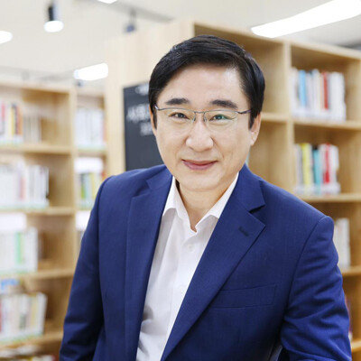 더불어민주당 소속으로 예비후보 등록을 마친 이동진 전 도봉구청장. [이동진 페이스북]