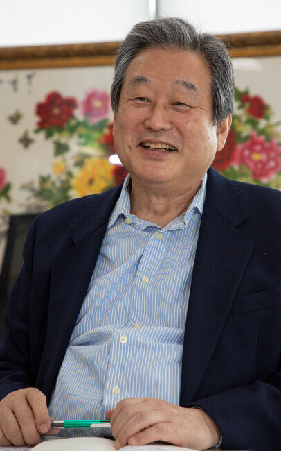 김무성 전 대표는 대통령 집무실의 용산 이전 추진에 대해 “기발한 아이디어”라고 말했다. [조영철 기자]