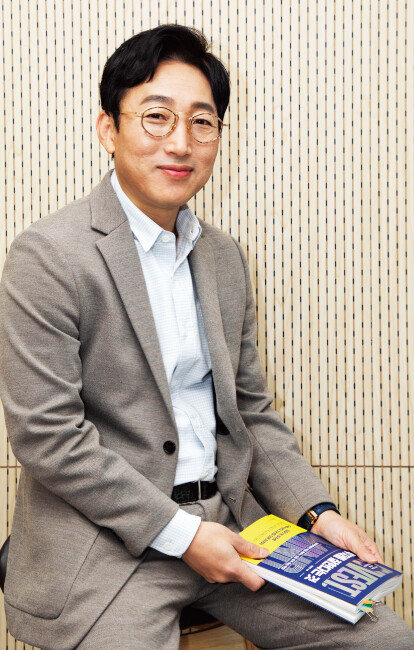 저가주에 투자해 500만 원을 수백억대로 불린 슈퍼개미 배진한 씨. [조영철 기자]