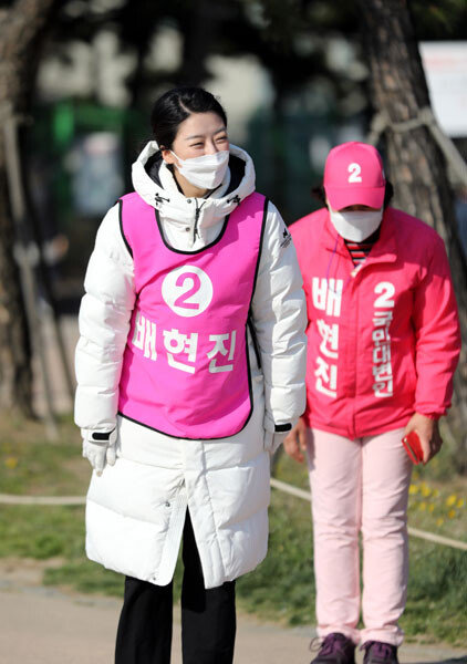 배현진 당선자가 선거운동을 하던 모습 [동아DB]