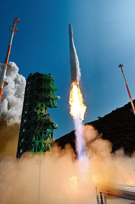 두 번째 도전 끝에 발사에 성공한 누리호. [뉴스1]