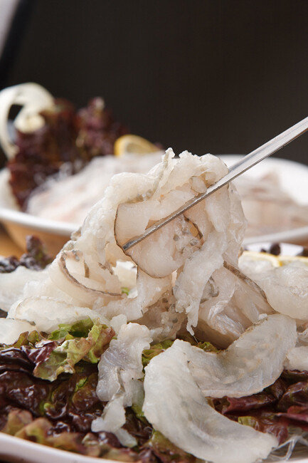 뼈째 손질된 세꼬시. [Gettyimage]