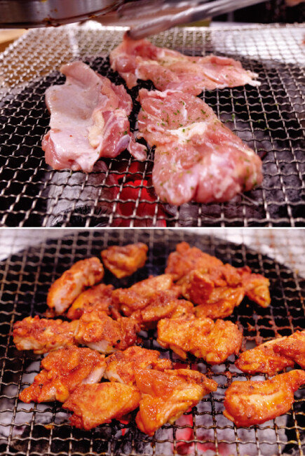 소금으로 간한 숯불닭갈비. (위) 고추장 양념의 매콤한 숯불닭갈비. [사진 제공·김민경]