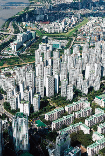 결혼 비용 중 비중이 가장 큰 것은 주거비인 것으로 나타났다. [동아DB]