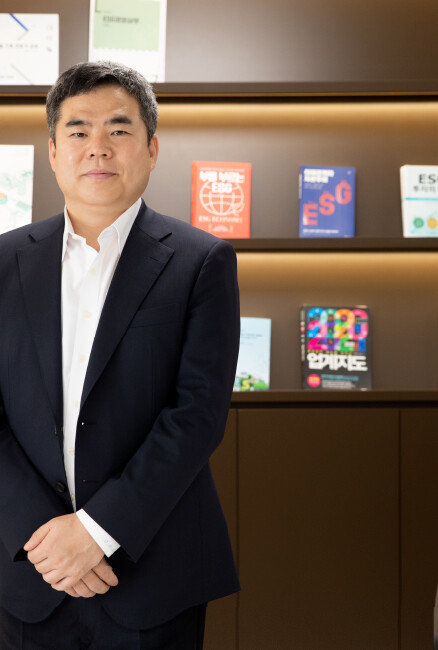 김동수 김앤장 ESG경영연구소 소장은 “탄소중립을 달성하기 위해 정부 차원의 고민과 정책 마련이 필요하다”고 말했다. [지호영 기자]