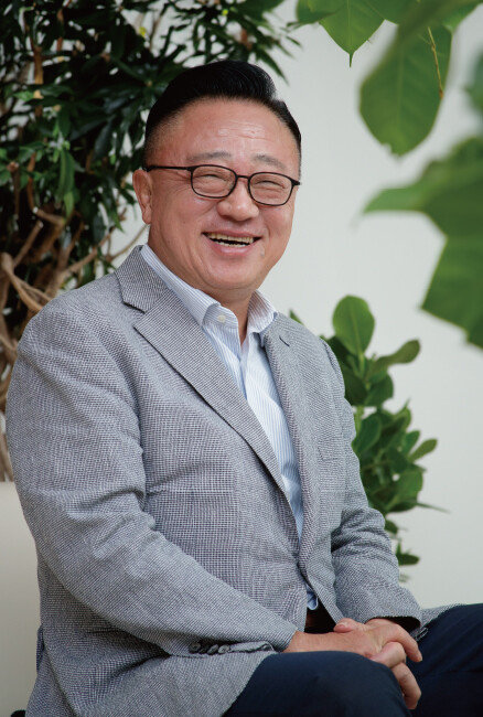 고동진 삼성전자 고문은 2022년 3월 주주총회를 끝으로 38년 직장 생활을 정리하고 현직에서 물러났다. [조영철 기자]