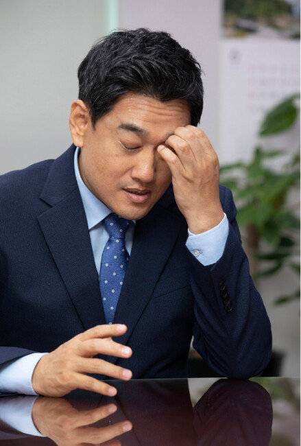 오신환 바른미래당 원내대표는 “최근 5kg 가량 체중이 줄었다”고 말했다. [박해윤 기자]