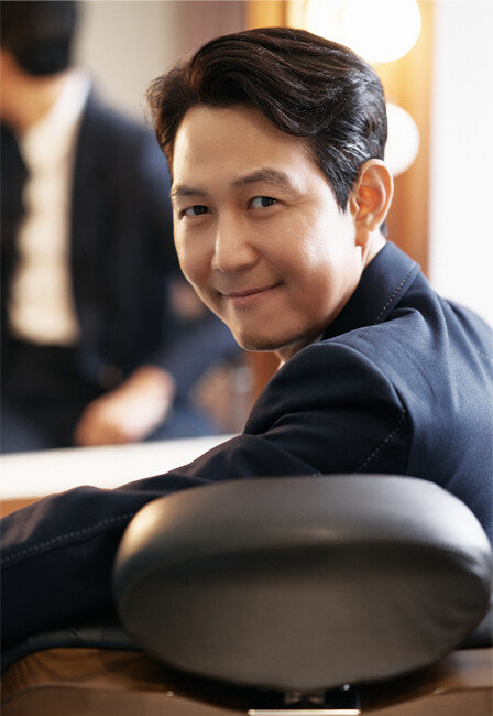 이정재는 영화 ‘헌트’를 통해 감독으로 데뷔하고 각본과 주연배우로도 이름을 올렸다. [메가박스중앙플러스엠]