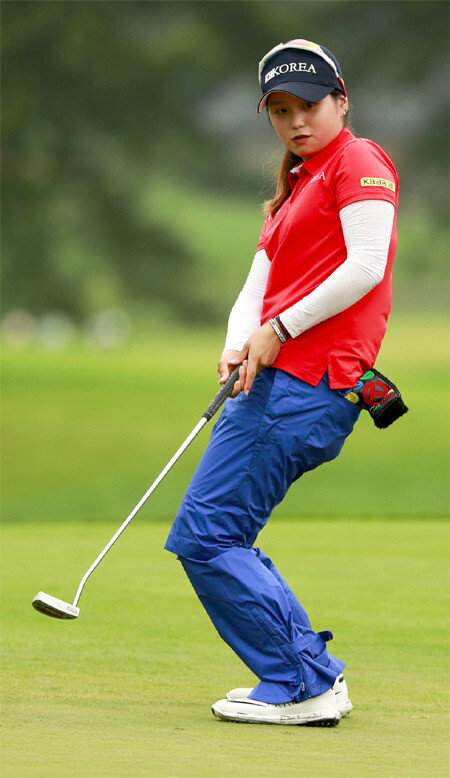 Choi Hye-jin to convert to professional status in August : The DONG-A ILBO