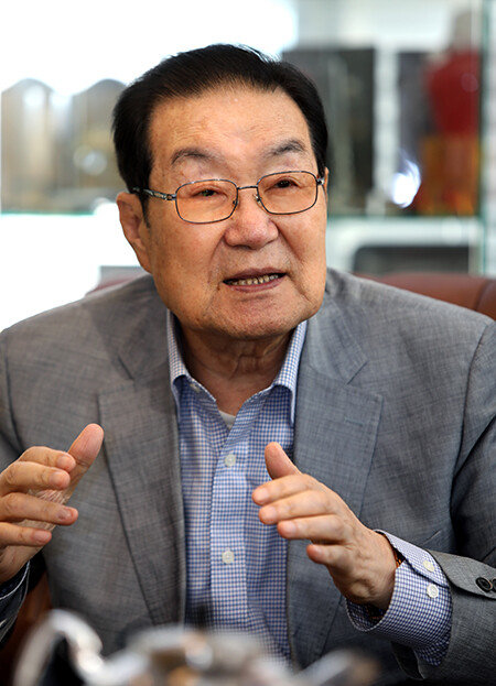 이세기 한중친선협회 회장은 “중국은 대북제재 강화를 통한 북한 변화 및 한반도 통일을 위한 한·미·중 공조는 수행 불가능한 임무라고 단언한다”고 전했다. [김성남 기자]