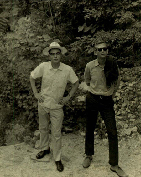 1967년 로이 헌트와 북한산에서.